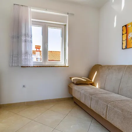 2 Bedroom Gorgeous In *