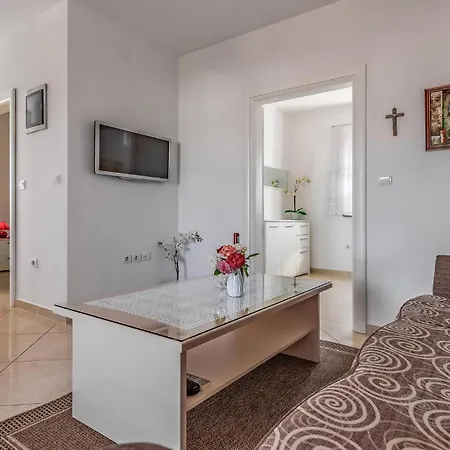 2 Bedroom Gorgeous In